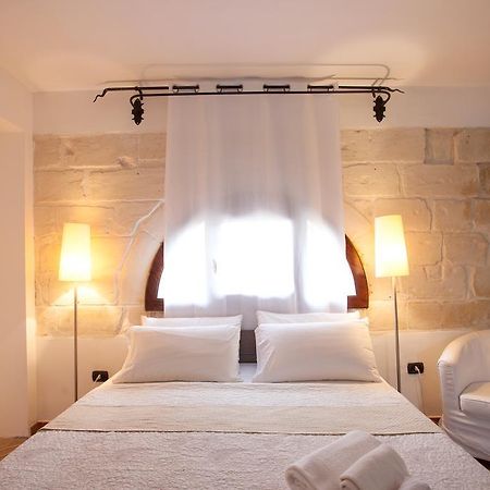 B&B Il Castello เลชเช ภายนอก รูปภาพ